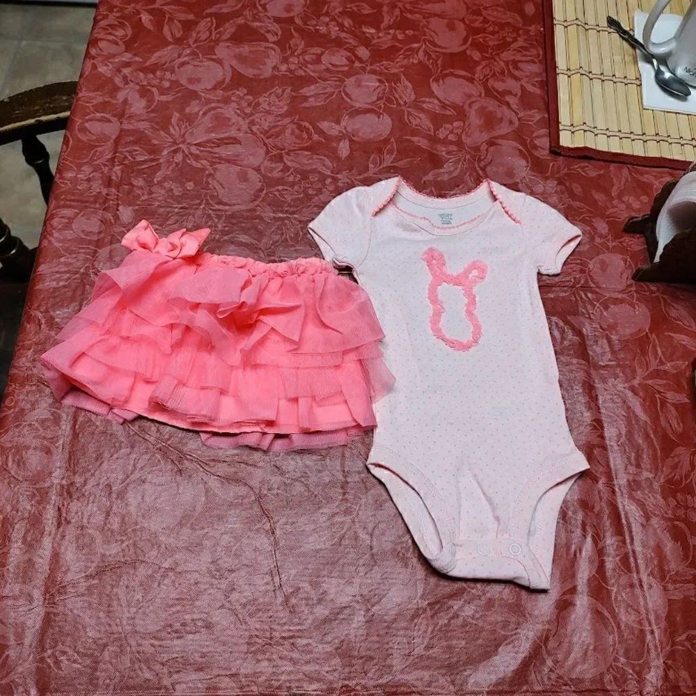 New Just One You Carter's Pink Bunny Skirt Set Size Girl's 3 Months